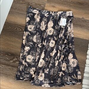 NWT Lularoe Floral Gray and Peach Women's Midi Skirt. Size 2XL